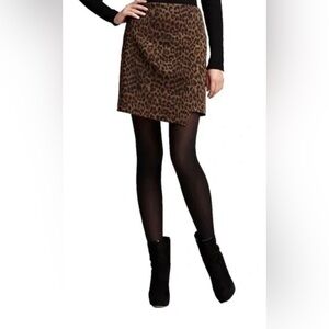 🐆Ann Taylor leopard asymmetrical skirt-SZ 8🐆EUC